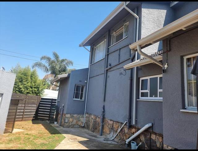 6 BEDROOM HOUSE FOR SALE IN DOWERGLEN